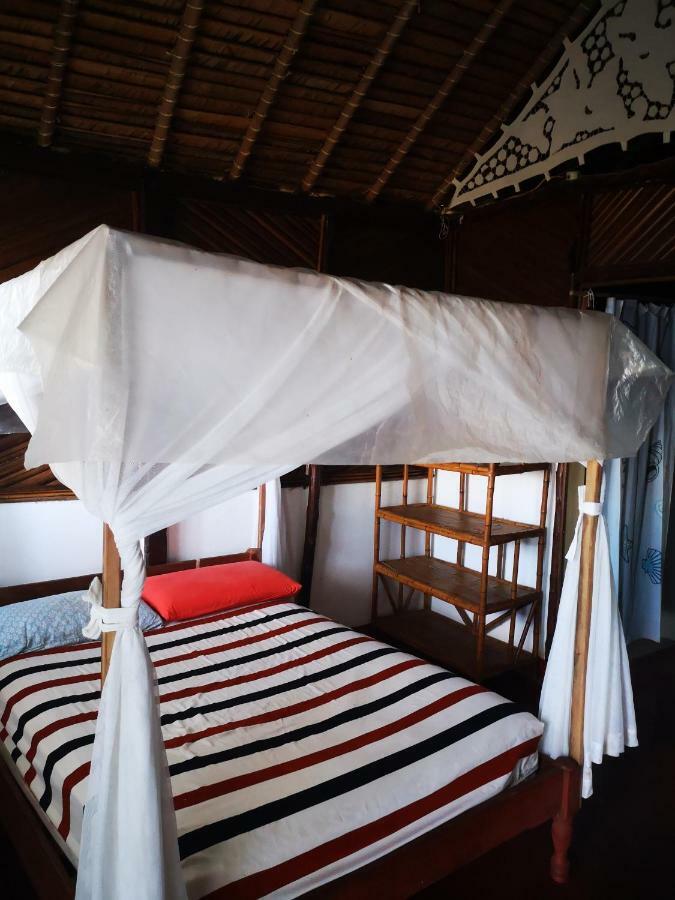 Bed and Breakfast Chez Alex à Nosy-Be Extérieur photo