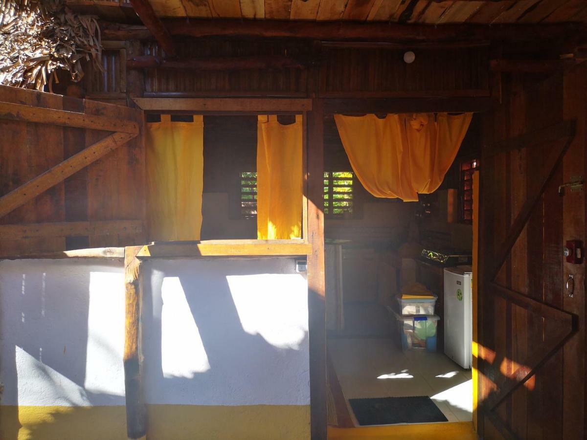 Bed and Breakfast Chez Alex à Nosy-Be Extérieur photo